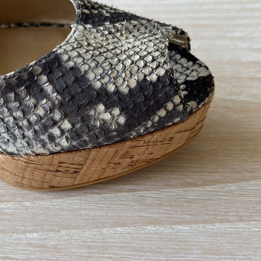 Stuart Weitzman NWOT Jean Snake-Embossed Leather Slingback Sandals size 9 - Picture 13 of 14